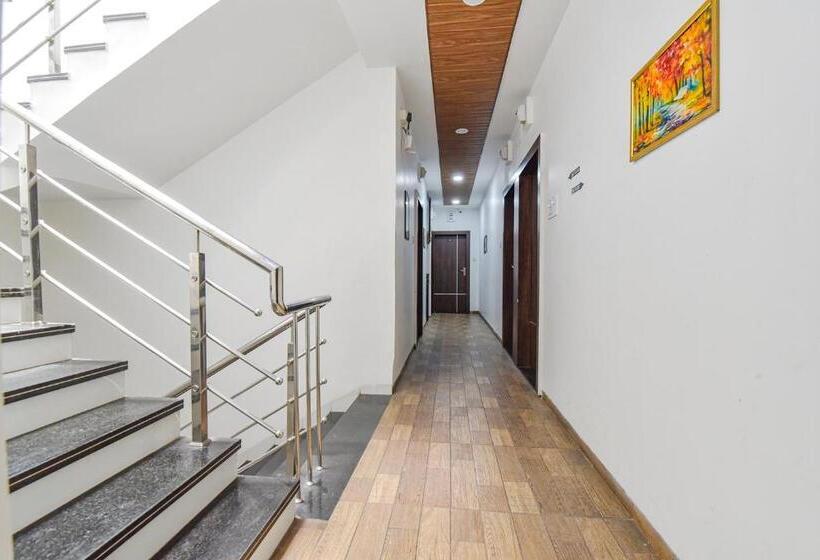 בית מלון כפרי Fabexpress A2 And Restro