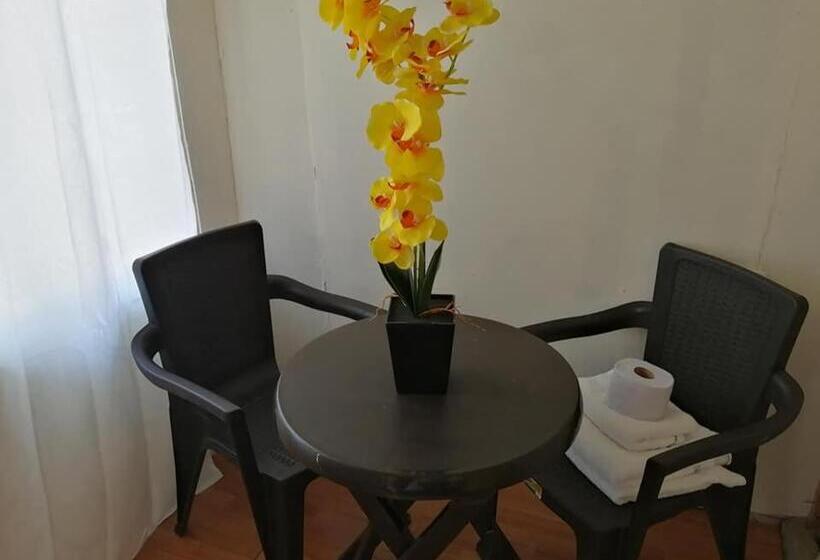 هتل Pacific Blue En Ladrilleros