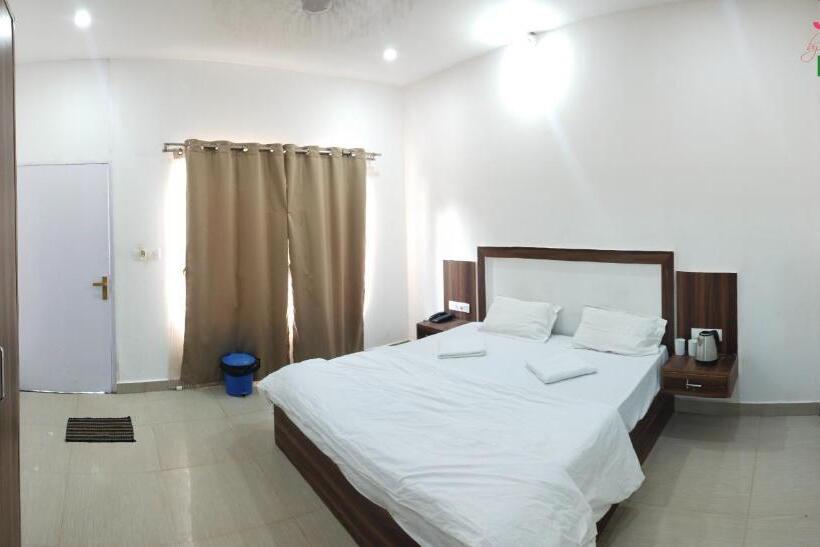 هاستل Jungle By Sturmfrei Morjim