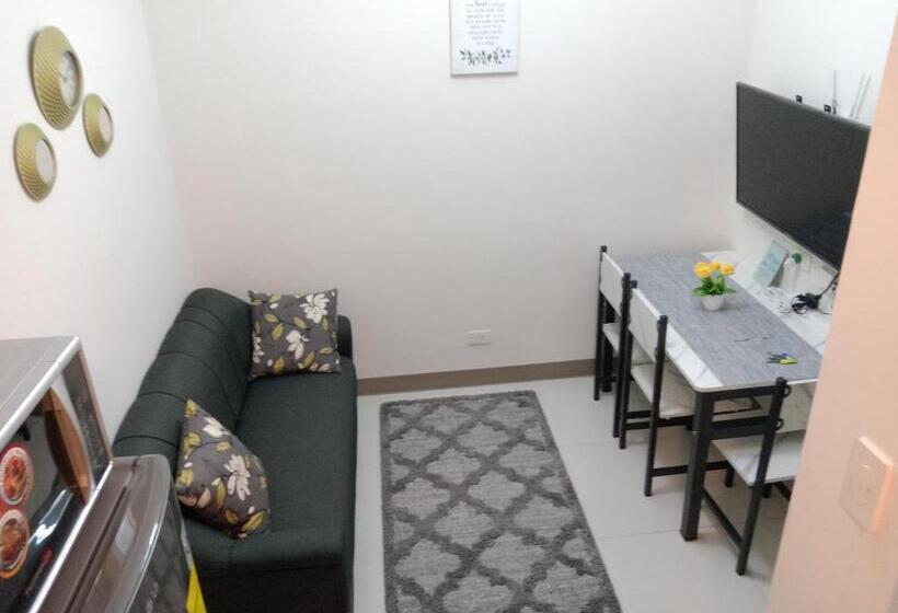Hotel Luxurious Haven By The Bay   2br Near Moa Picc Ccp