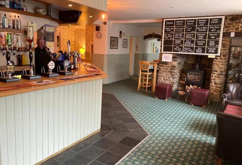 호텔 The Bell Inn