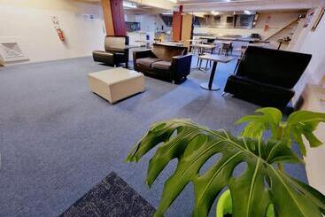 Oceanic Hostel
