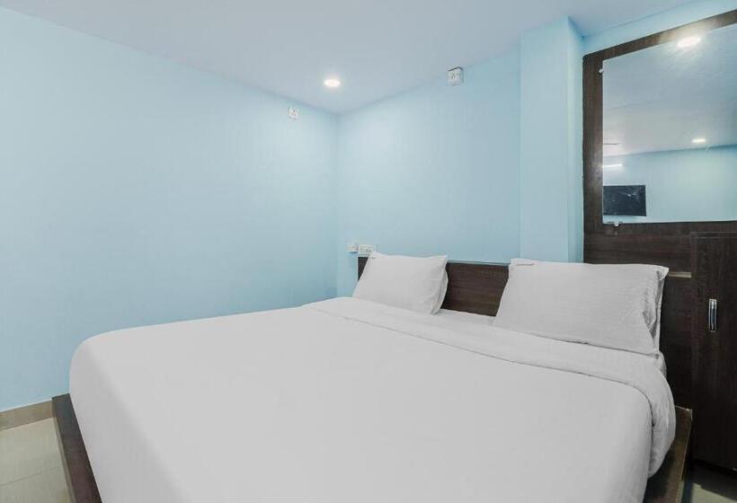 Oyo Hotel Prudhvi Devi