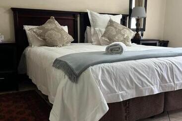 پانسیون Fernivy Guest House