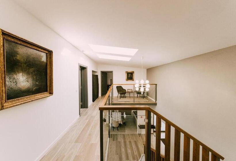 پانسیون Modern Cosy House By Lake View Colibita Resort   Vila C2
