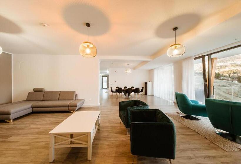 پانسیون Modern Cosy House By Lake View Colibita Resort   Vila C2