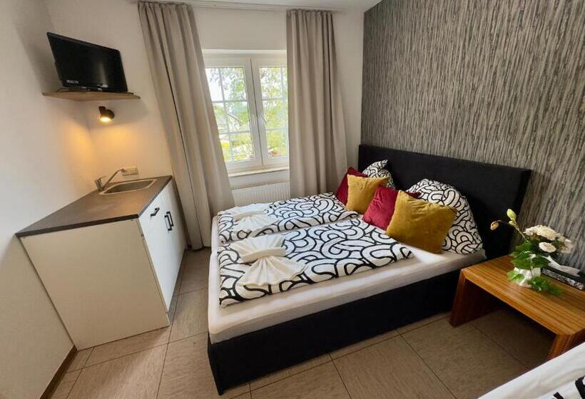 فندق صغير Moji 3 Landhaus Köln