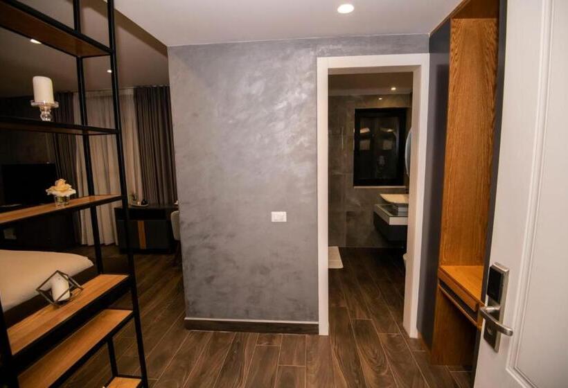 בית מלון כפרי Henry Resort & Spa