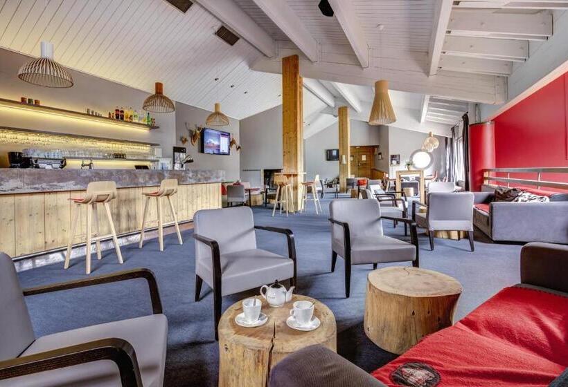 هتل Hôtel Les Menuires Les Bruyères