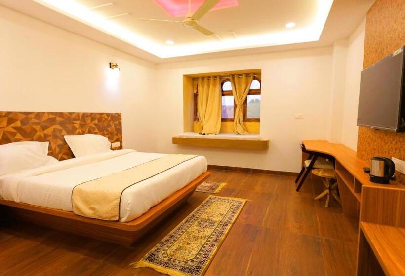 هتل Jaisal Inn   Pure Veg