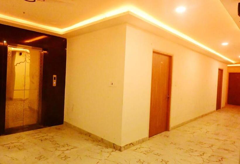 هتل Jaisal Inn   Pure Veg
