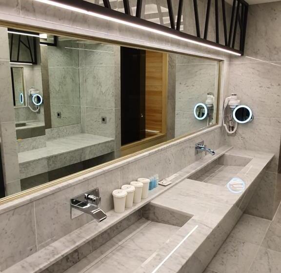 Hotel Jeongseon Js Grand Palace