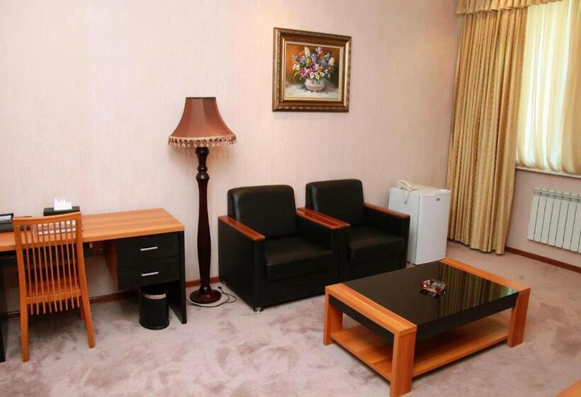 בית מלון כפרי Zarafshan Managed By Dedeman