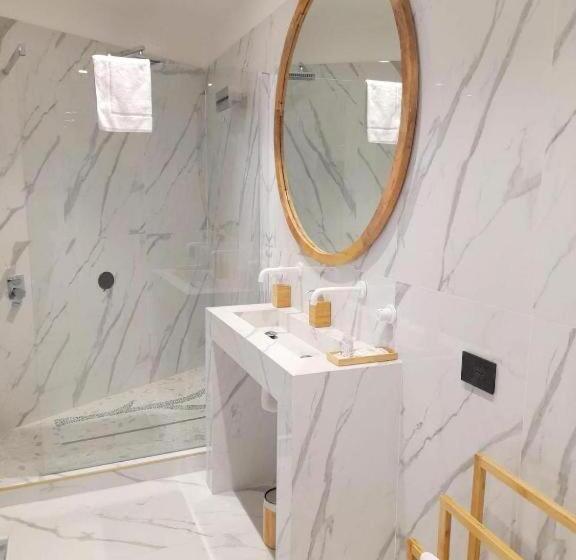 پانسیون Black Vulcano Suites&studios