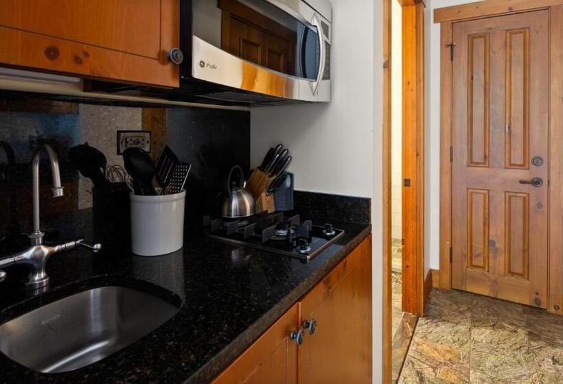 استراحتگاه 1117 Lodge At Spruce Peak Ski In Ski In Ski Out King Studio