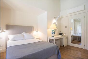 تختخواب و صبحانه Suite In Dimora Storica   Empoli Centro   Hall 5 Stelle