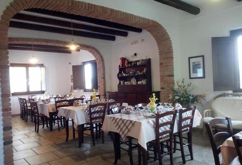 ホテル Al Sentiero