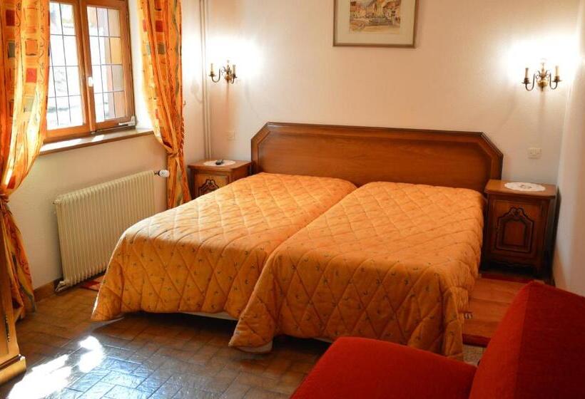 هتل La Grange Du Pape   Annexe De L Hôtel La Ferme Du Pape