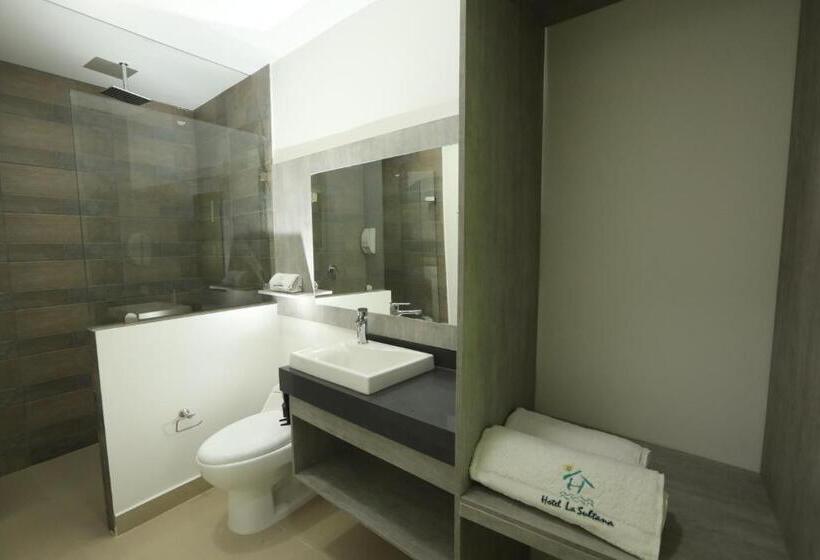 هتل La Sultana Tumaco