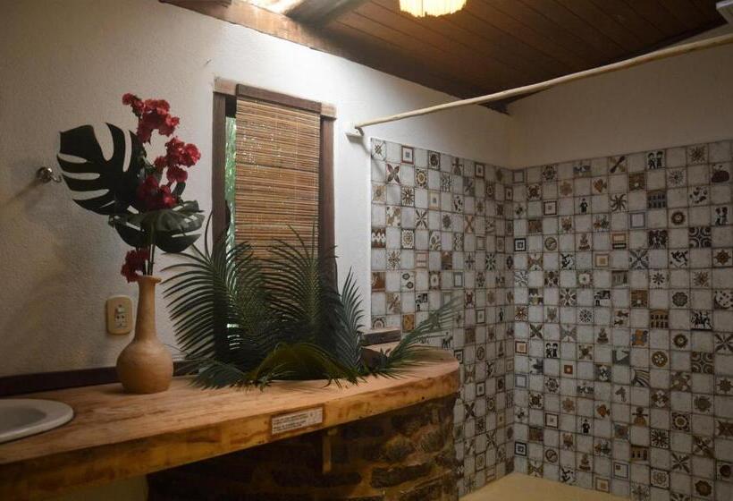 هاستل Pousada Jacarandá