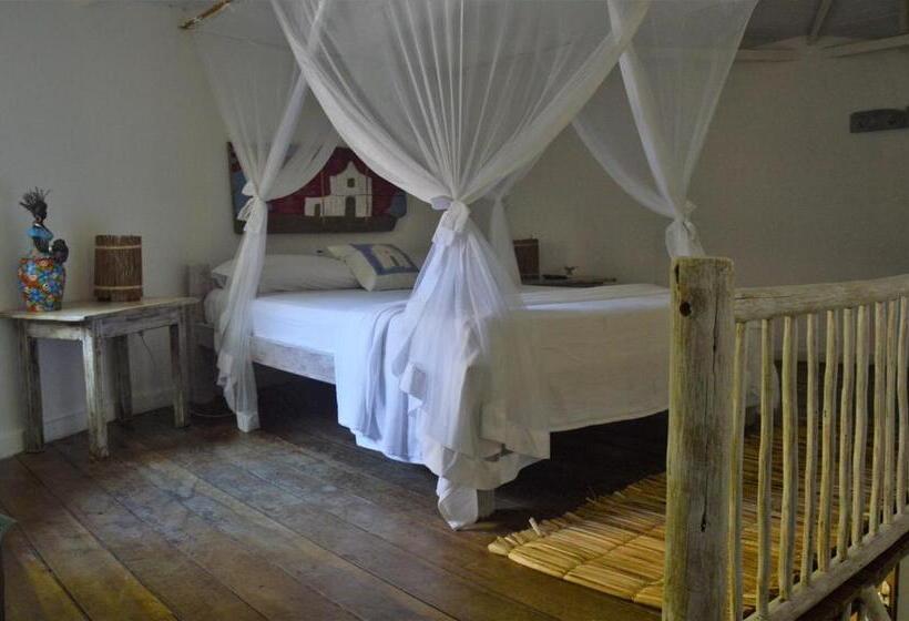 هاستل Pousada Jacarandá