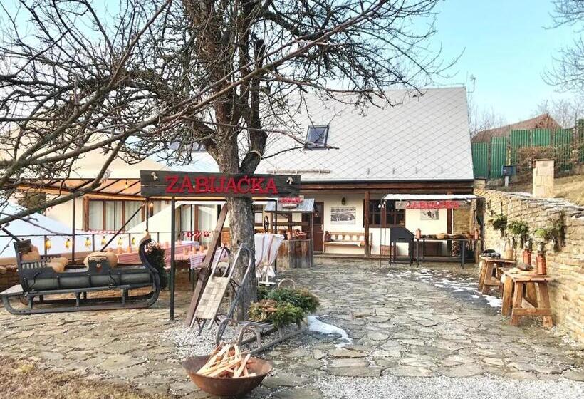 リゾートホテル Péchy Castle