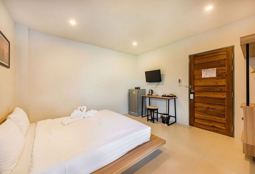 هاستل Phuket Marine Poshtel Sha Plus