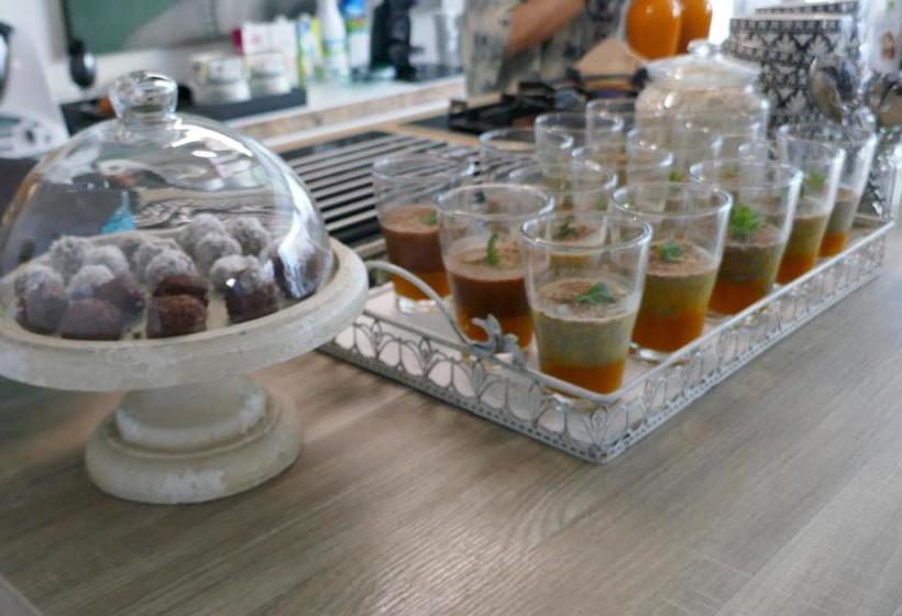 تختخواب و صبحانه Boho Suites Denia