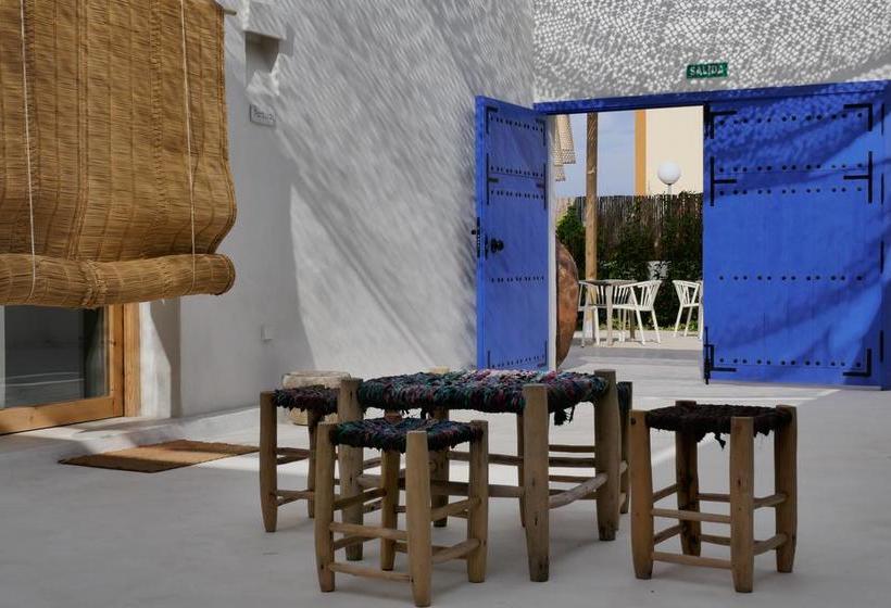 تختخواب و صبحانه Boho Suites Denia
