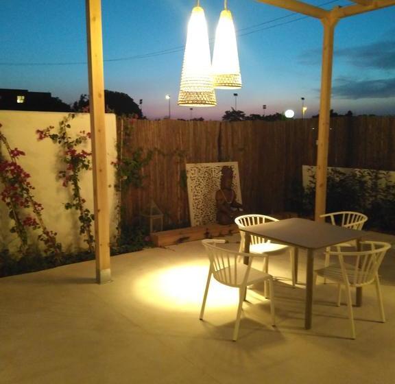 تختخواب و صبحانه Boho Suites Denia