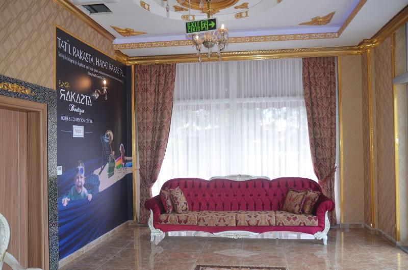 تختخواب و صبحانه Rakasta Boutique