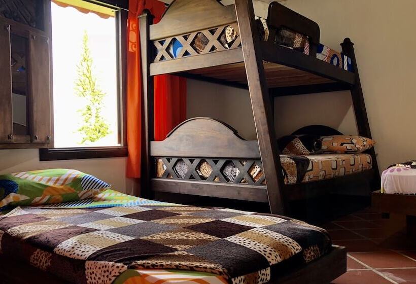 هتل La Fragata Src