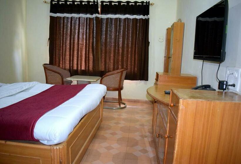 Отель Manas Homestay By Sky Stays
