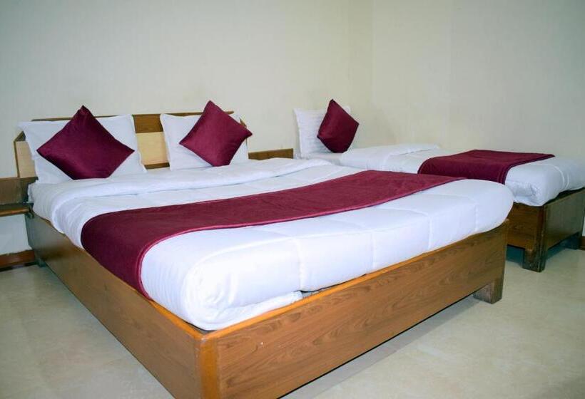 Отель Manas Homestay By Sky Stays