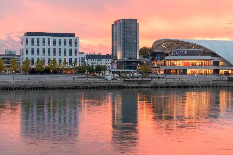 هتل Moxy Ludwigshafen