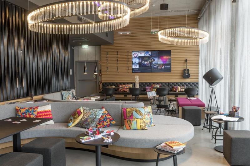 هتل Moxy Ludwigshafen