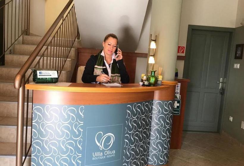 Отель Villa Oliva Boutique Rooms & Spa Zamárdi