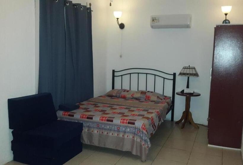 هتل Villa Prats