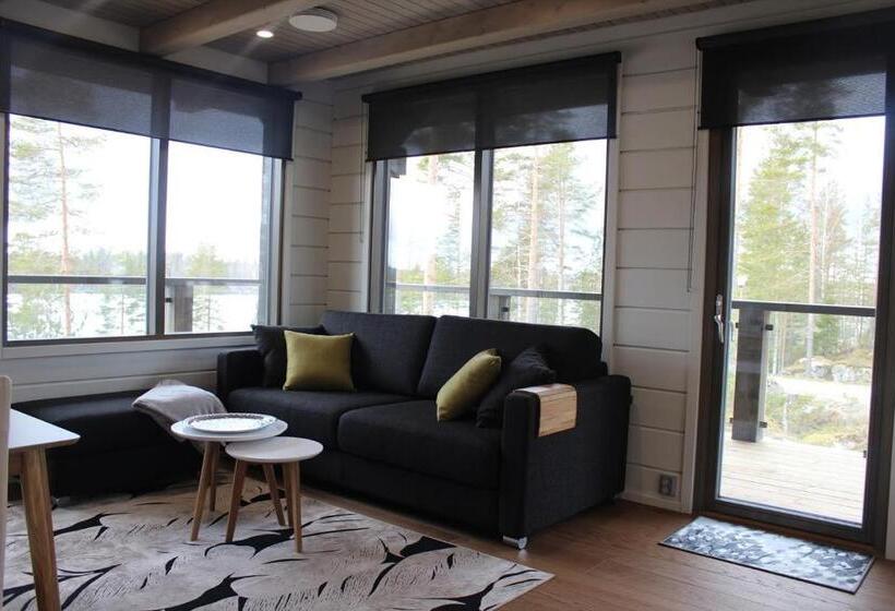 リゾートホテル Naava Chalets