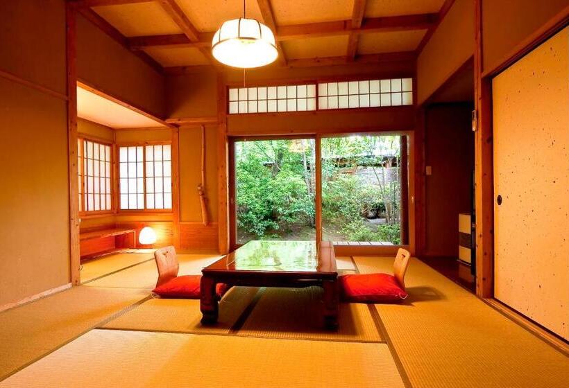 ریوکان Shikinosato Hanamura