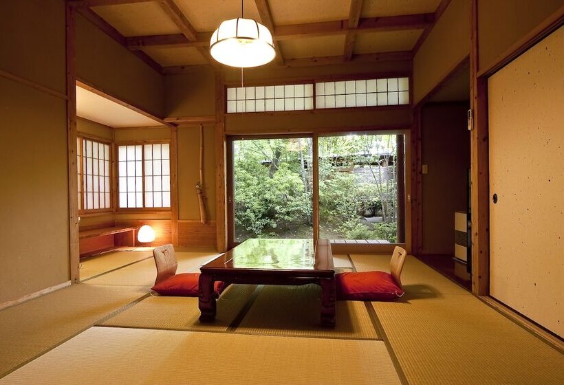 ریوکان Shikinosato Hanamura