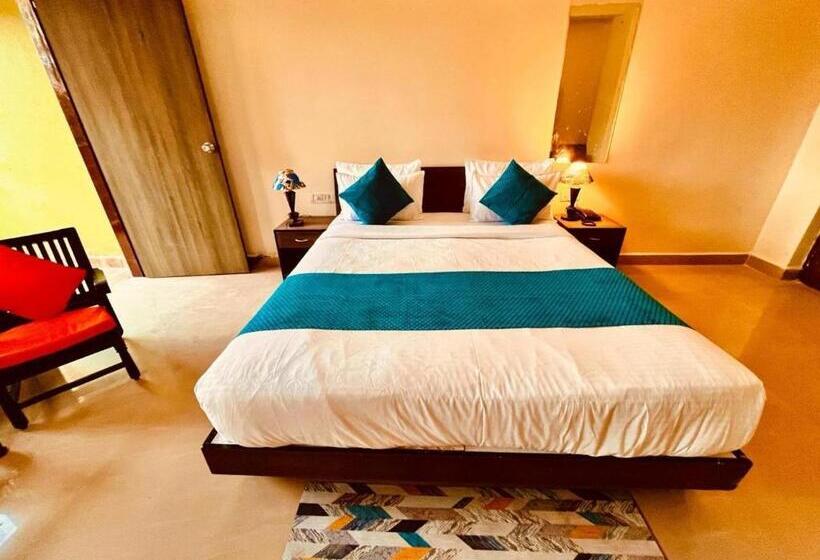 Shivam Classy Calangute Hotel & Resort   1 Km From Beach