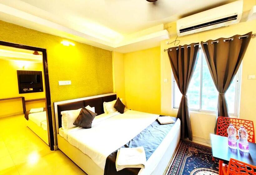 Отель Grg Grand Resort Puri Sea View Room With Spacious And Luxury Room Lift And Parking Facilities Wi