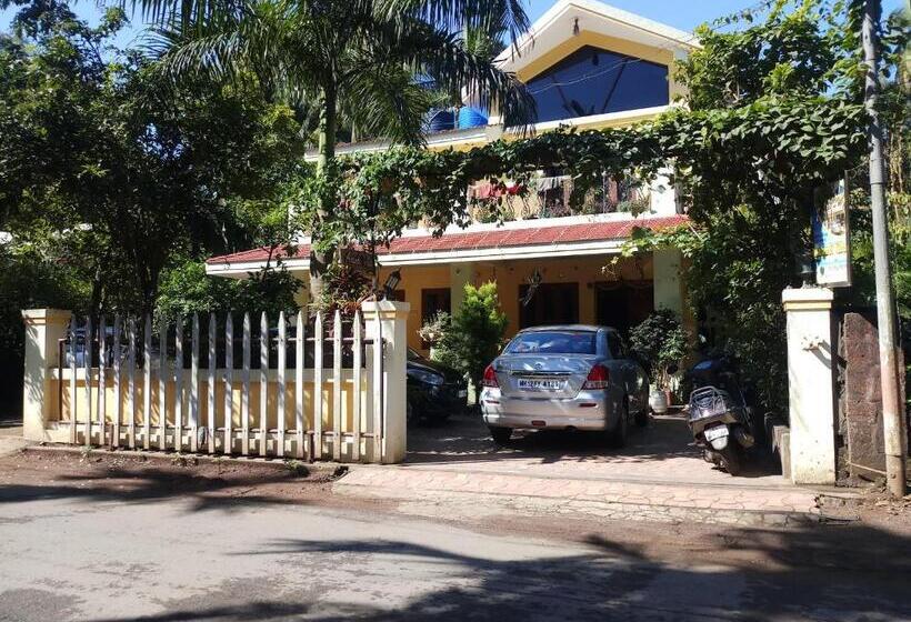 Пансион Anandi Villa Homestay