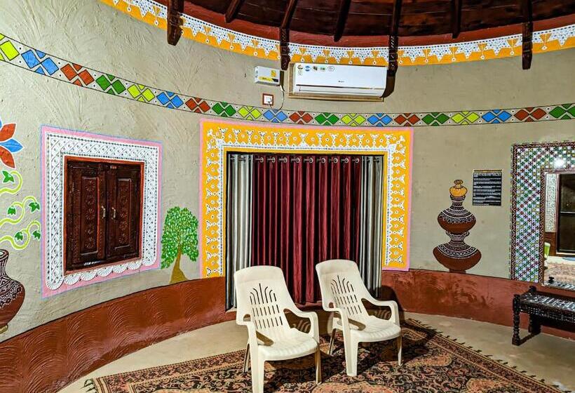 Отель Desert King Resort