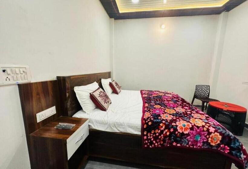 Hotel Ram Krishna Palace Ayodhya Near Shree Ram Temple And Hanuman Garhi Comfortable Stay