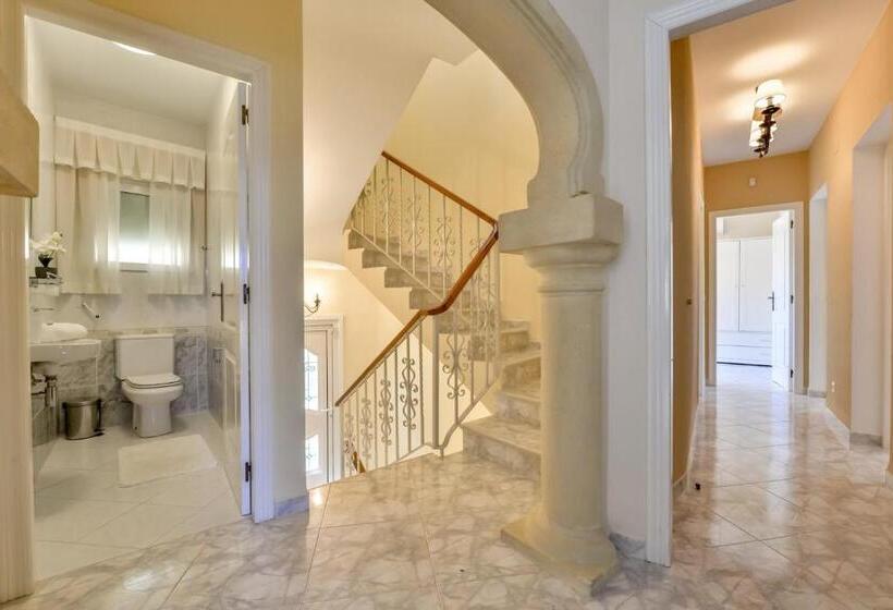 پانسیون Villa Fortuna   Apartamentos у Estudios Para Vacaciones Con Piscina Común, Calpe