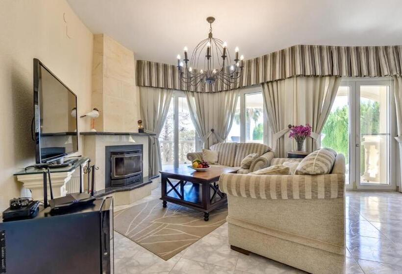 پانسیون Villa Fortuna   Apartamentos у Estudios Para Vacaciones Con Piscina Común, Calpe