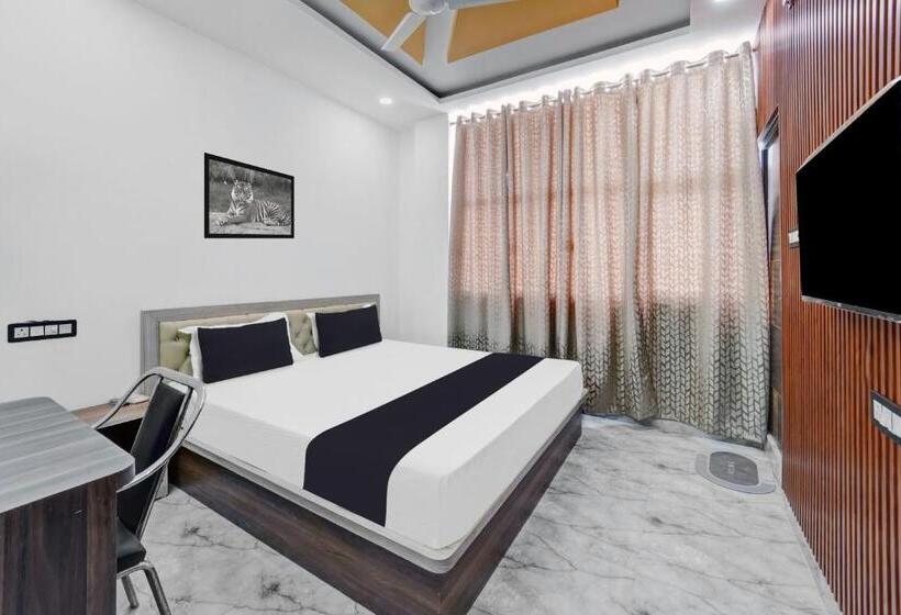 Super Oyo Flagship Hotel Singh Residency