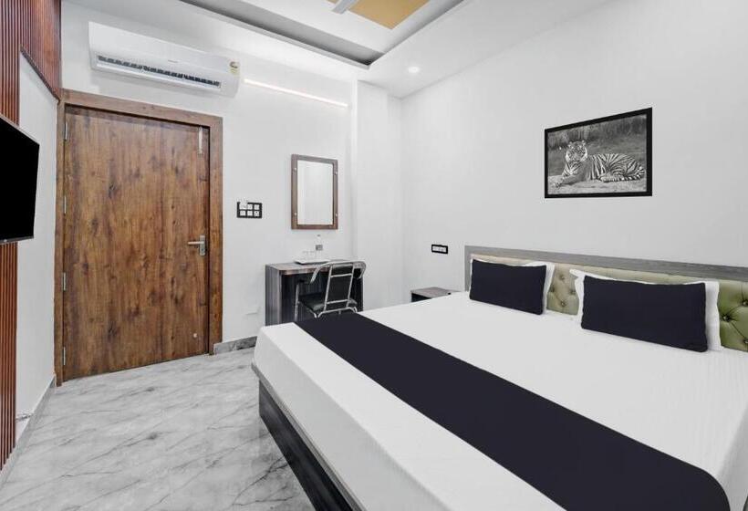 Super Oyo Flagship Hotel Singh Residency